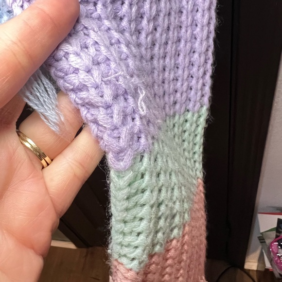 Storia Pink and Purple Knit Sweater - Picture 5 of 6